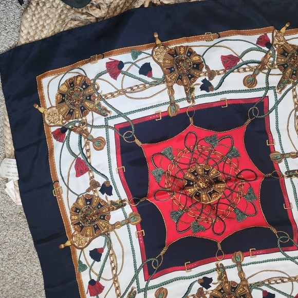 Hermes Paris Medallion 100% Silk Vintage Scarf Equestrian Red Blue Designer - Picture 6 of 10